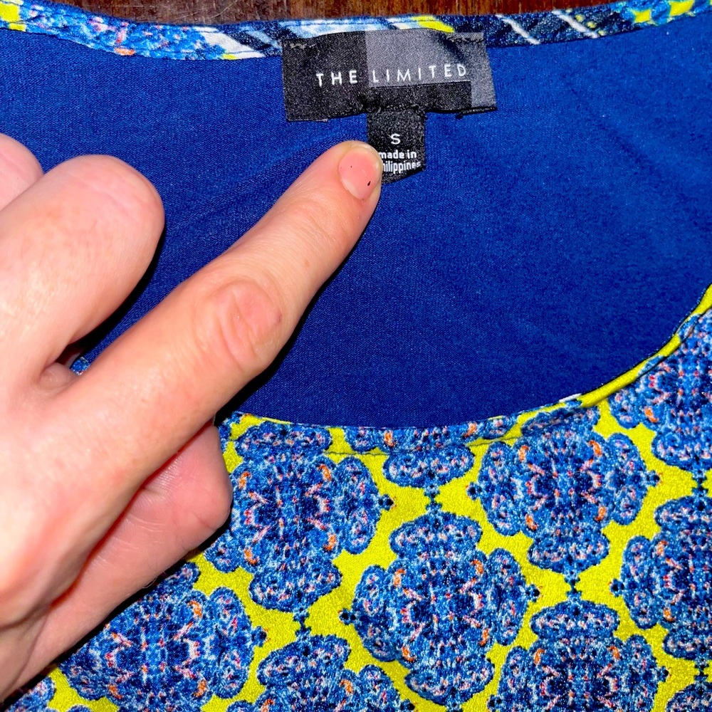 The limited women’s blouse - Picture 4 of 5